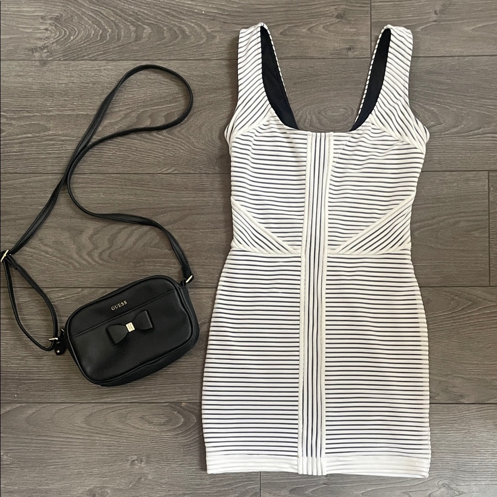 Guess Striped Black and White bodycon Top Dress / free purse